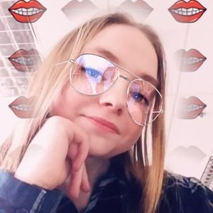 Meet your Posher, Tabitha